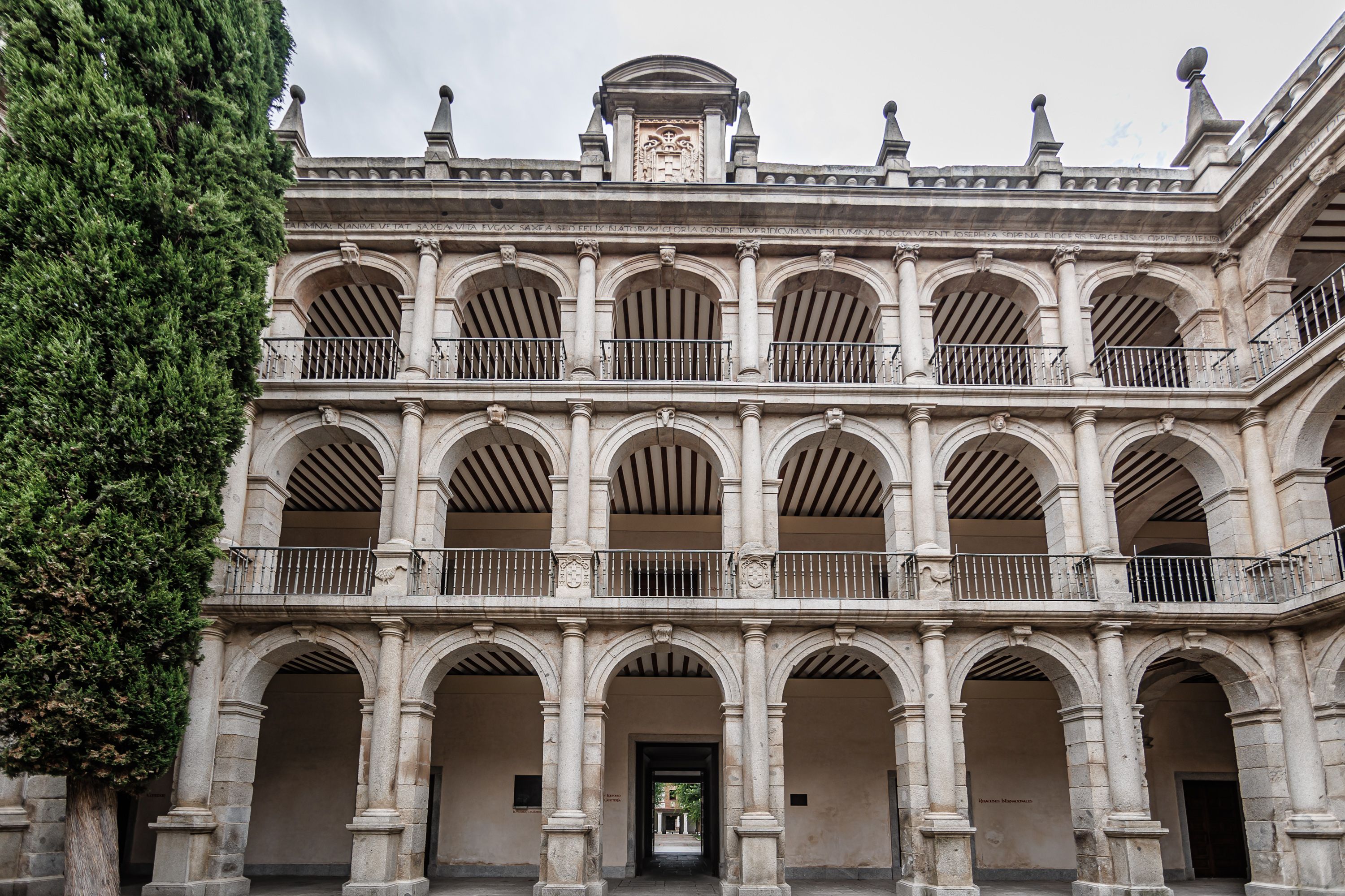 Patio de Santo Tomás de Villanueva