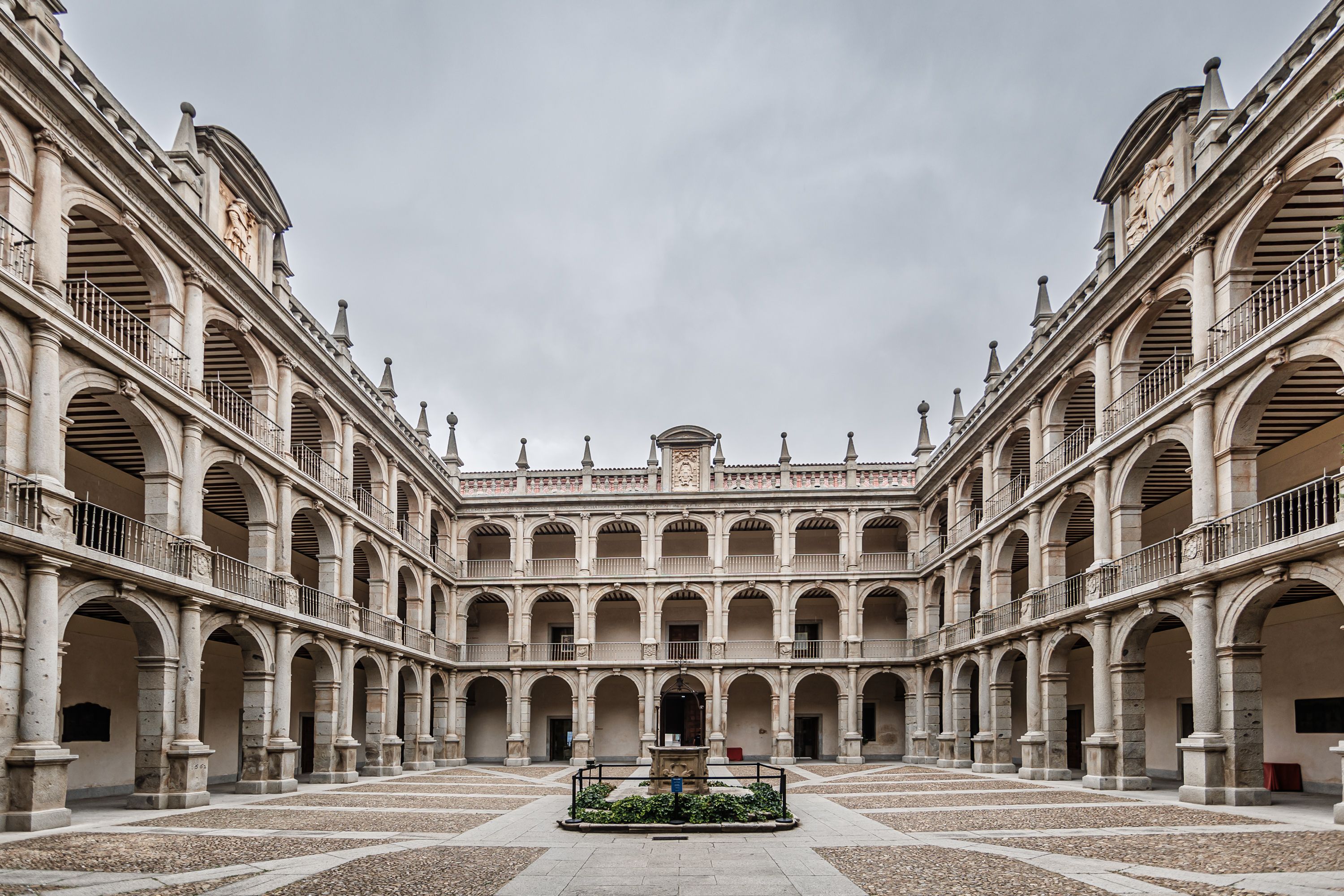 Patio de Santo Tomás de Villanueva